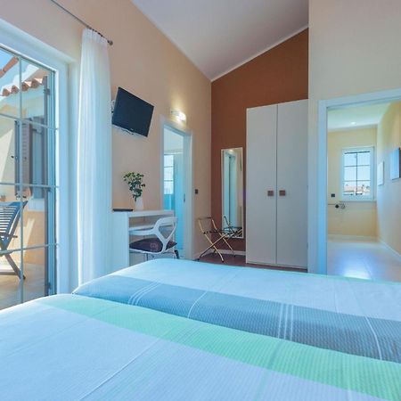 Ferienhaus In Pomer Mit Privatem Beheizten Pool Und Meerblick Dış mekan fotoğraf