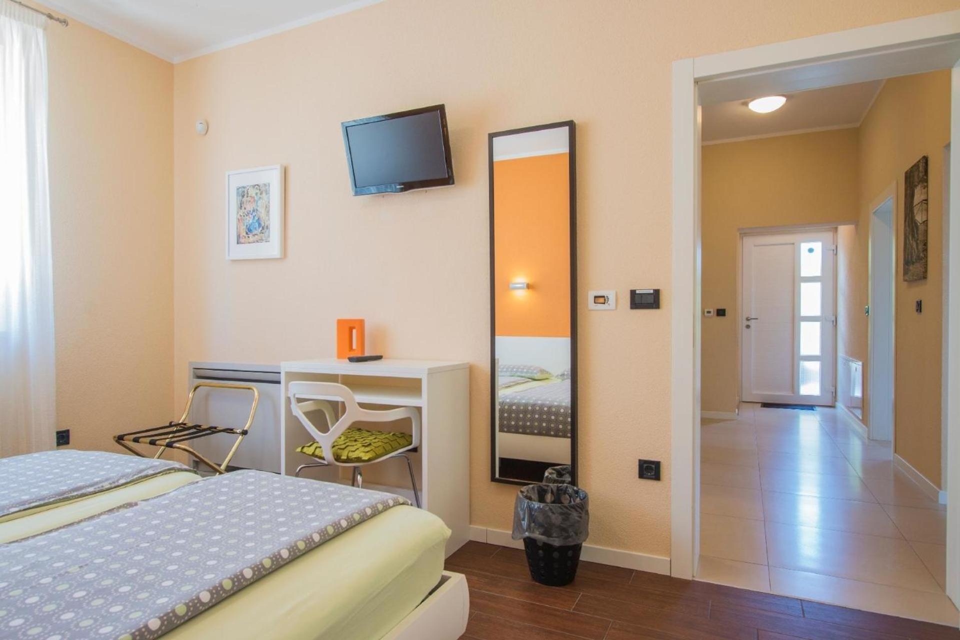 Ferienhaus In Pomer Mit Privatem Beheizten Pool Und Meerblick Dış mekan fotoğraf
